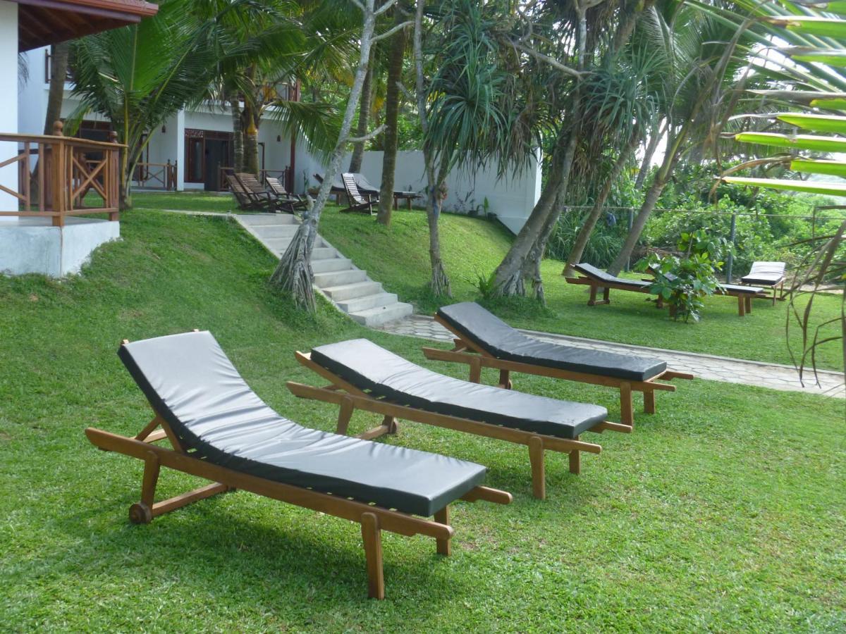 Aussie Swiss Weligama Hotel Bagian luar foto